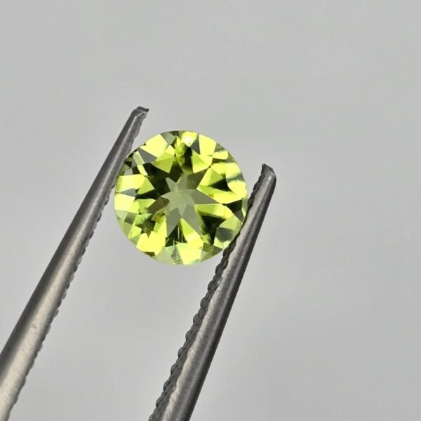 6mm round-cut, Peridot Facet