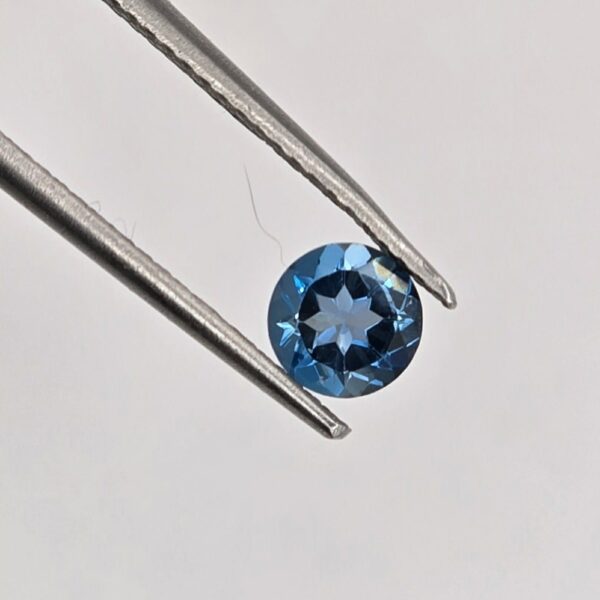 blue faceted topaz