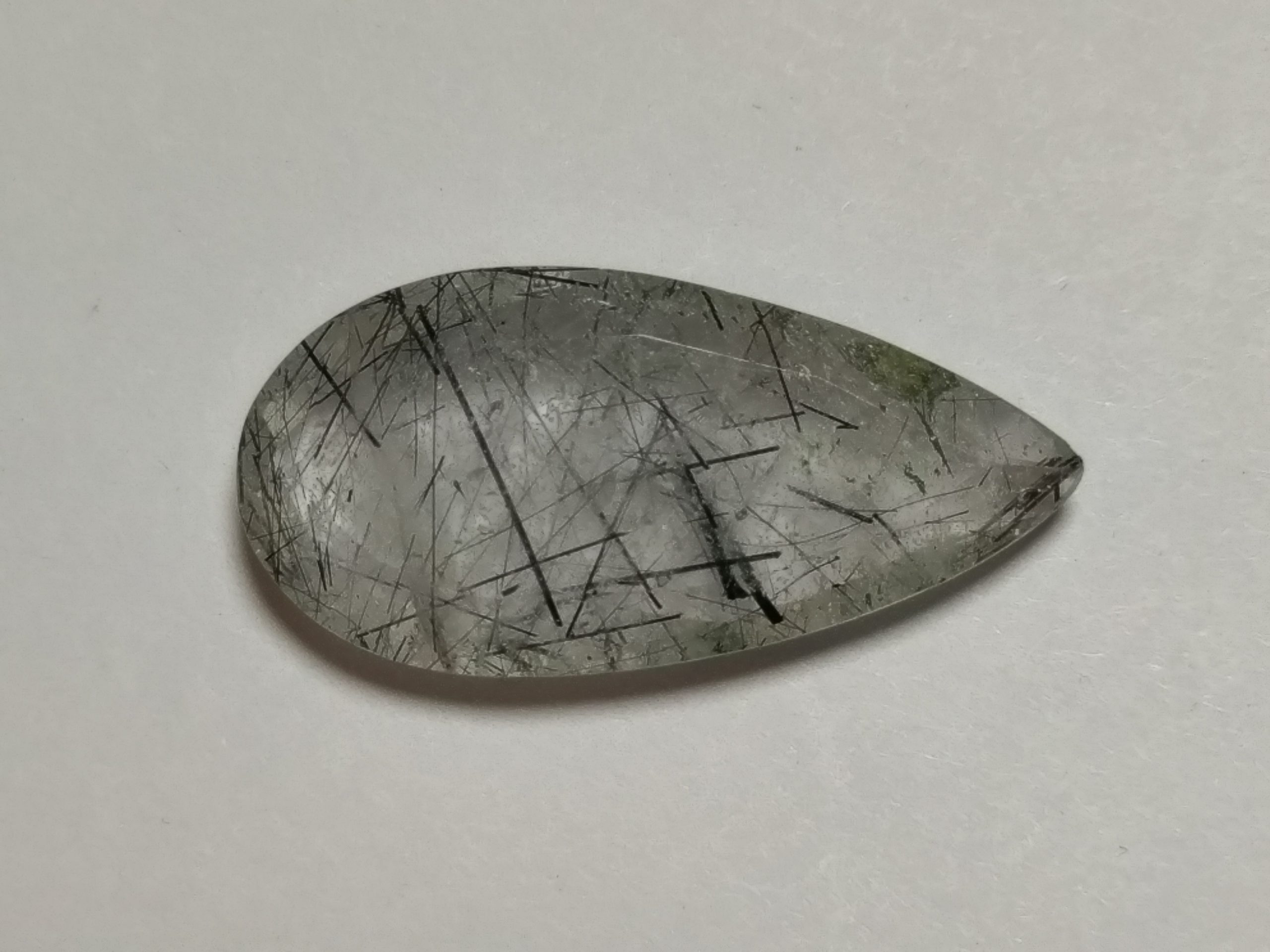 Black rutile quartz facet 030