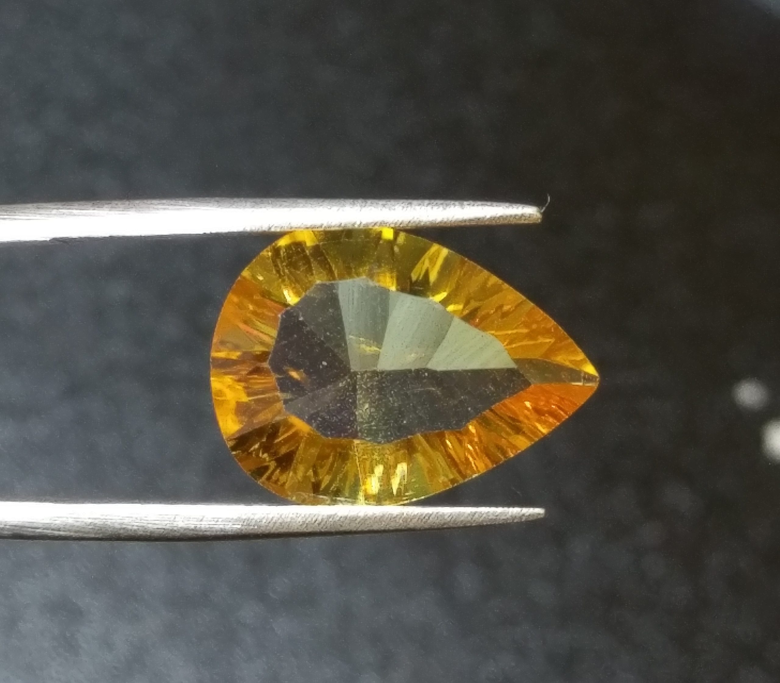 10x7mm Pear-shape Citrine fantasy cut 024