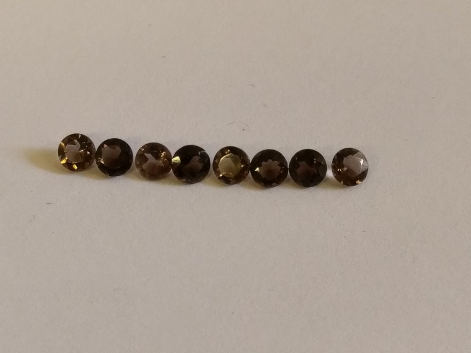 8x 4mm round-cut, Smoky quartz facet Parcel