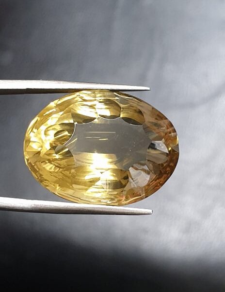 A huge Brazilian honey quartz facet. 28x21x14mm