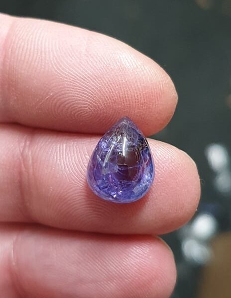14x11x7mm Tanzanite Cabochon