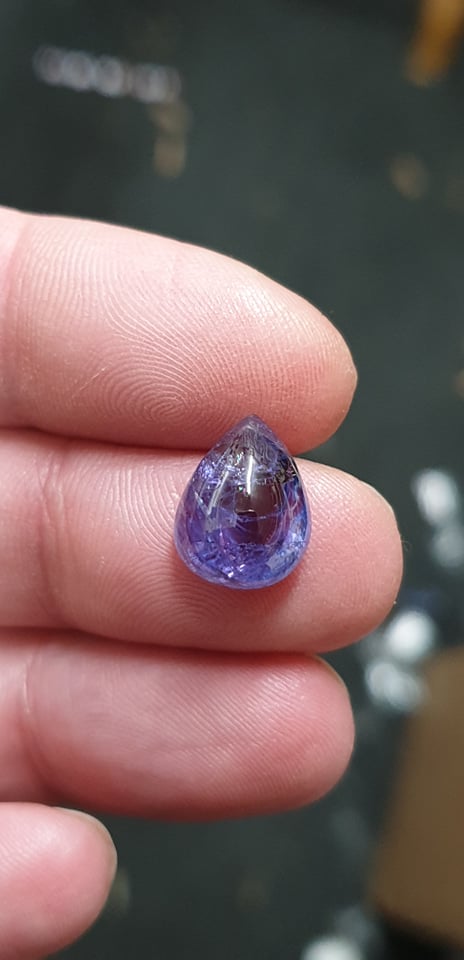 14x11x7mm Tanzanite Cabochon