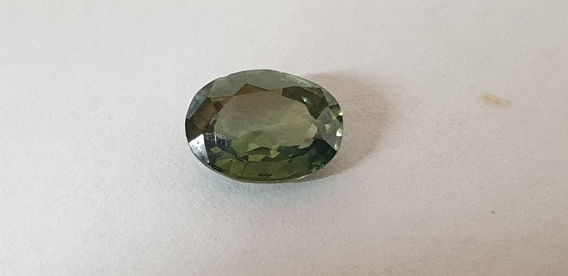 7.6x5.7x2.9mm Sri-Lankan zircon facet