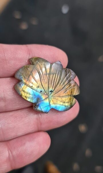 40x32mm Labradorite lotus blossom