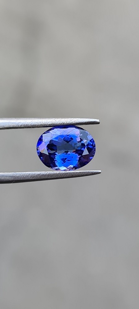 9.38x7.37x4.55mm Oval Cut Tanzanite Faceted Loose Stone for Custom Rings