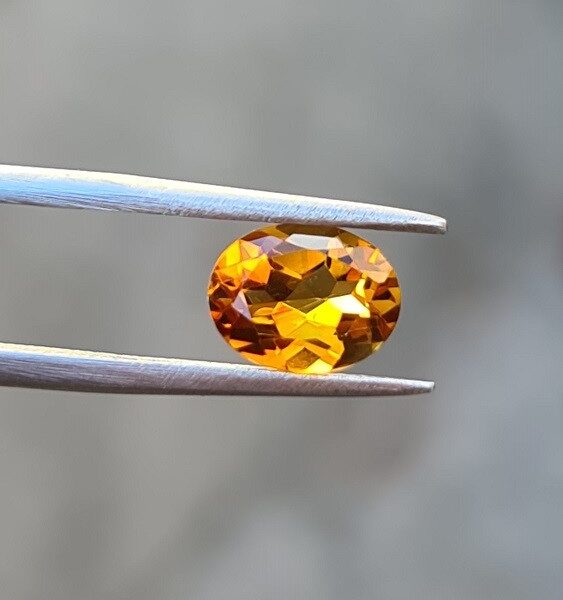 8x6mm block D oval-cut citrine facet, Tanzania
