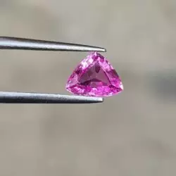 Your precious gems 8.8x7x3.3mm trillion heated Madagascan PINK sapphire facet
