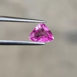 Your precious gems 8.8x7x3.3mm trillion heated Madagascan PINK sapphire facet