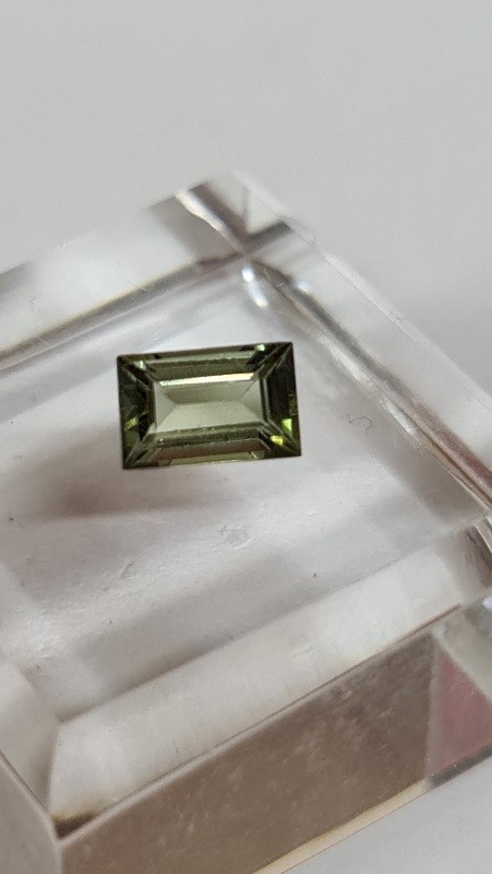 8.2x5.3mm Brazilian tourmaline facet