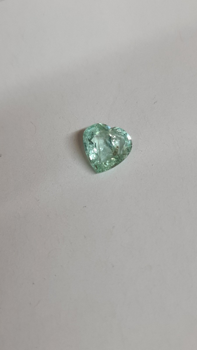 8.3x8.3mm Ethiopian emerald facet