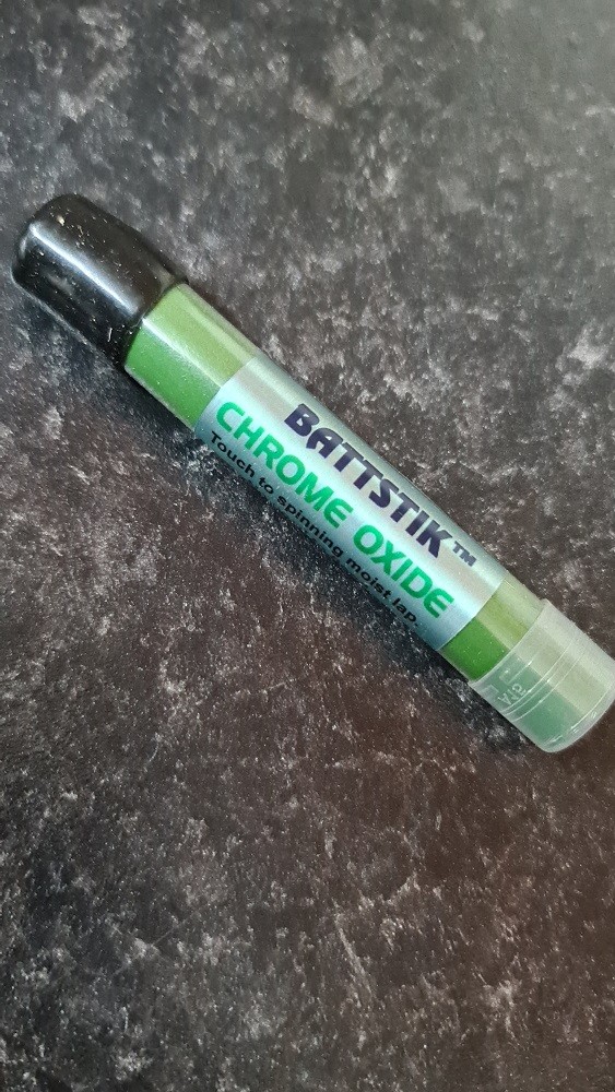 Chrome oxide BATTSTIK charging stick