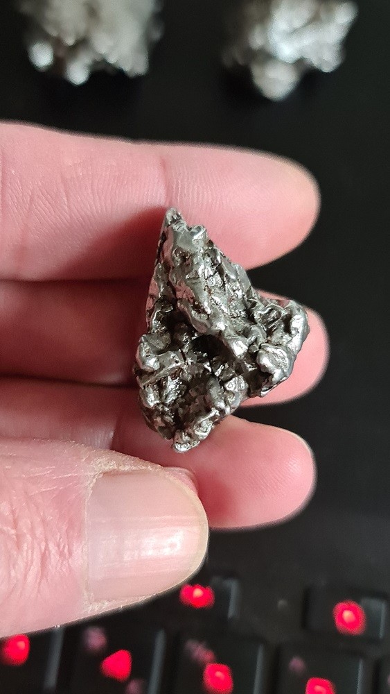 32x25x17mm medium Campo del Cielo meteorite, Argentinia