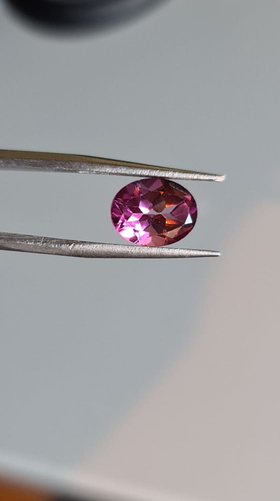 7x5mm oval pink topaz facet