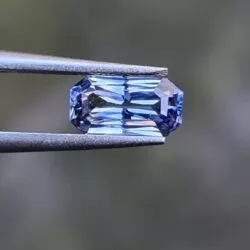 Your precious gems 8.89x4.72x4.06mm Sri-Lankan sapphire facet