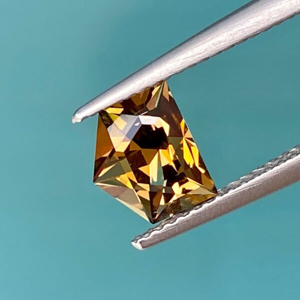 7.07x6.09x5.08mm precision-cut natural tanzanite facet