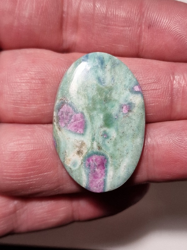 38x26mm ruby in fuchsite cabochon