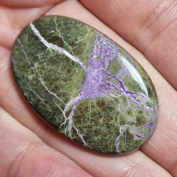 43x27mm stichtite cabochon