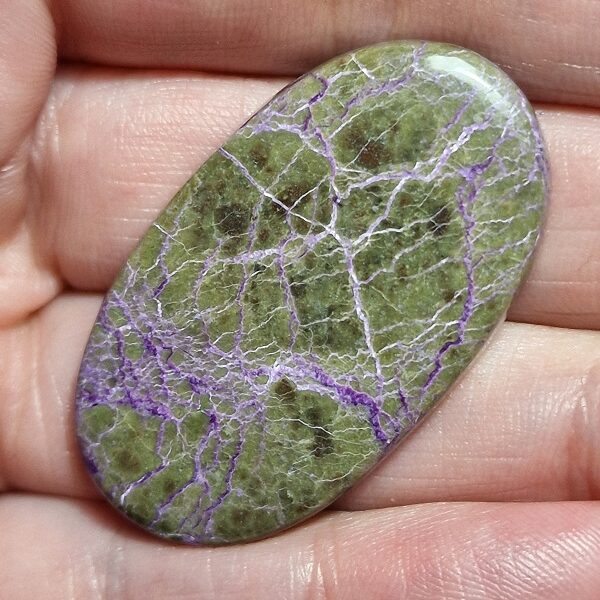 44x26mm stichtite cabochon
