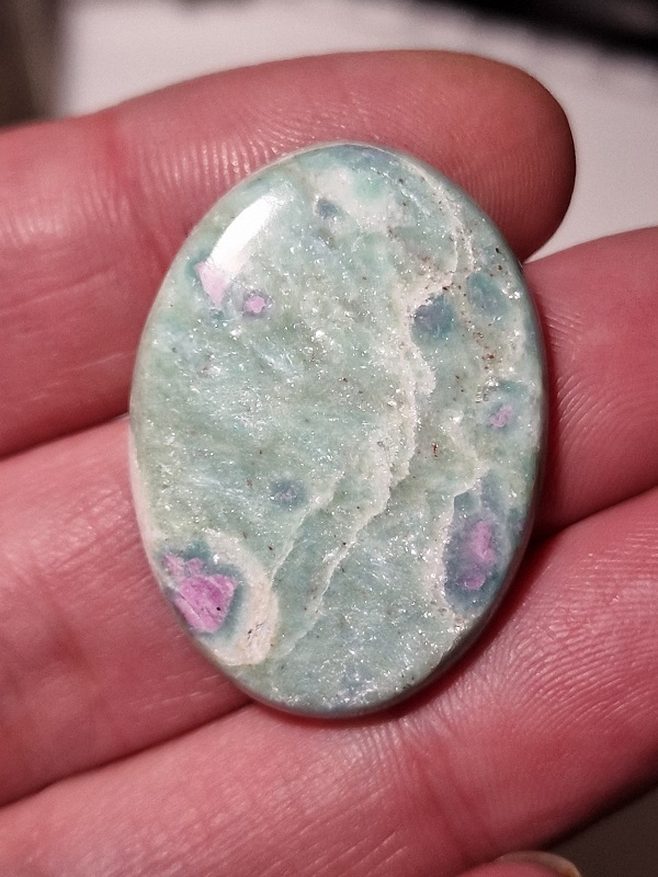 35x26mm ruby in fuchsite cabochon