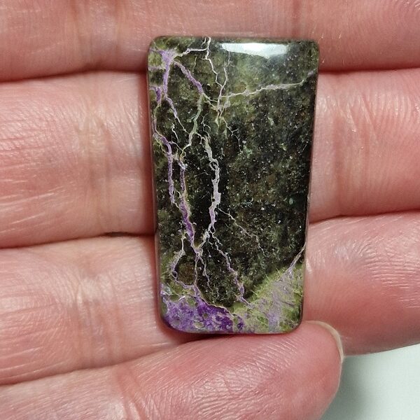 33x18mm stichtite cabochon