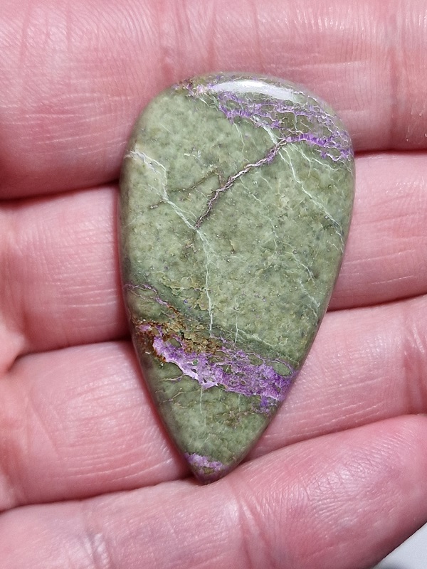 45x26mm stichtite cabochon