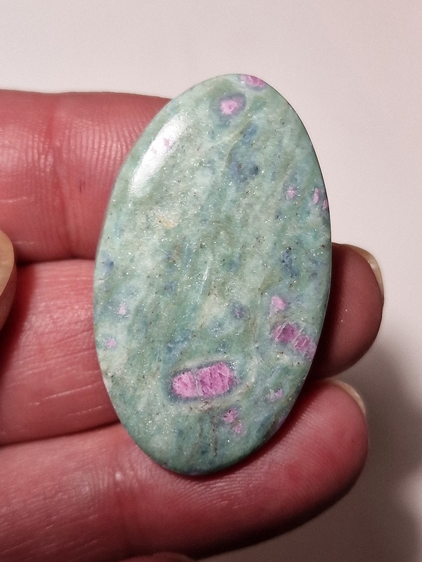 43x26mm ruby in fuchsite cabochon