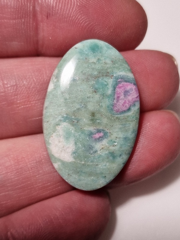 34x22mm ruby in fuchsite cabochon