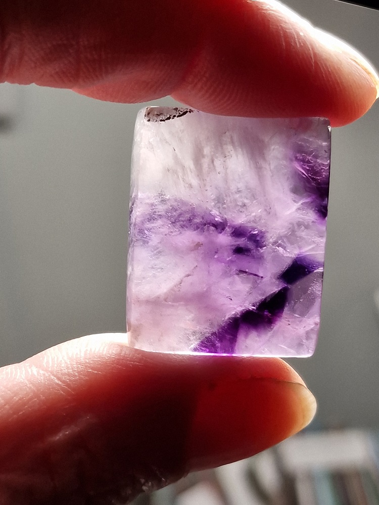 31x25mm trapiché amethyst cabochon
