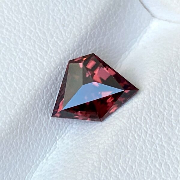 10.58x7.73x4.93mm precision-cut Tanzanian zircon facet
