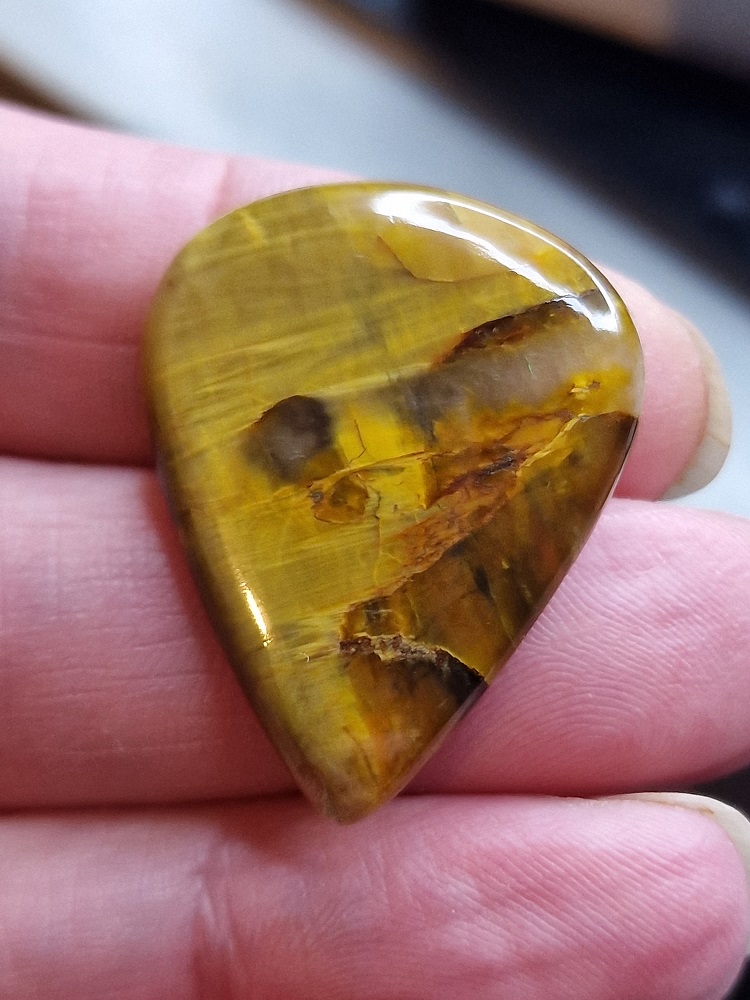 33x26mm Nellite cabochon