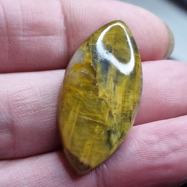 37x18mm Nellite cabochon