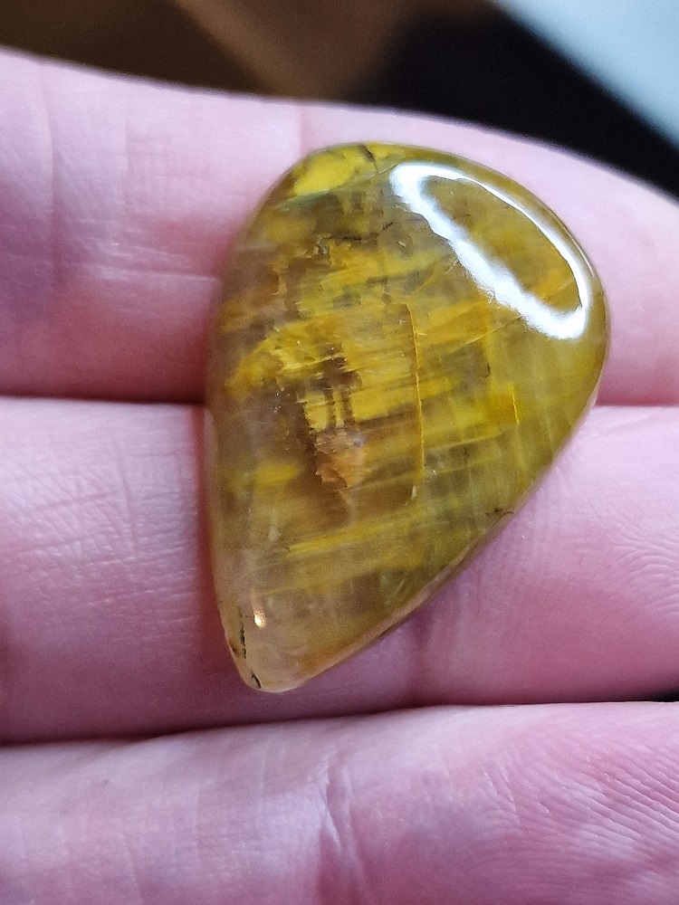 32x21mm Nellite cabochon