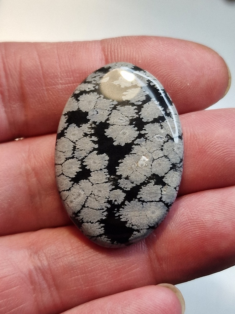 37x27mm snowflake obsidian cabochon