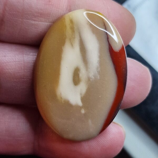 40x28mm Mookaite jasper cabochon