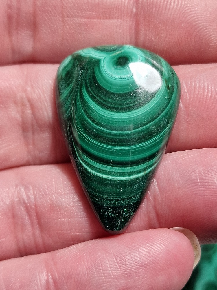 34x24mm Malachite cabochon