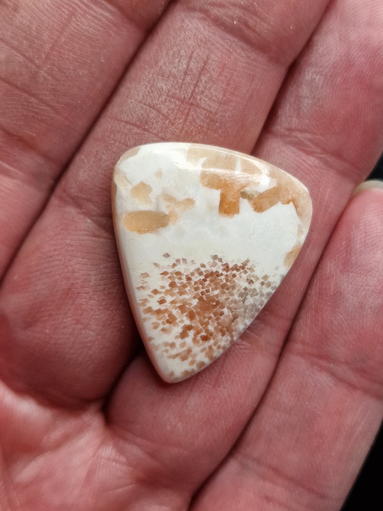30x26mm scolecite cabochon