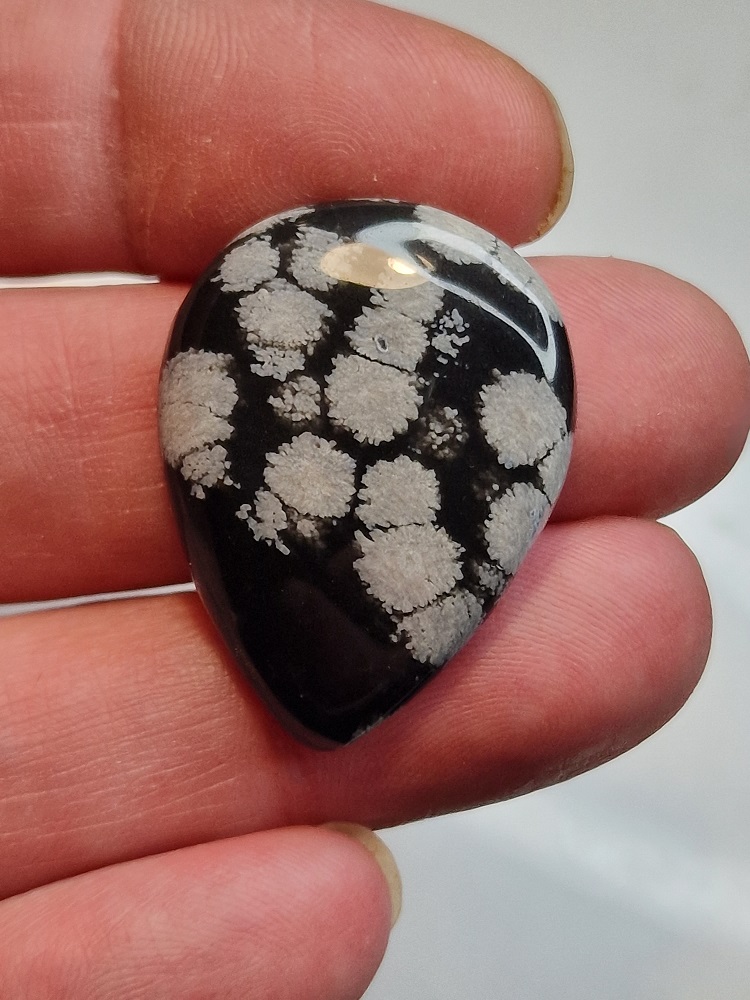 35x25mm snowflake obsidian cabochon