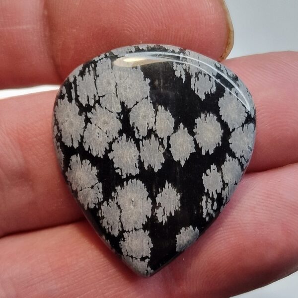34x28mm snowflake obsidian cabochon