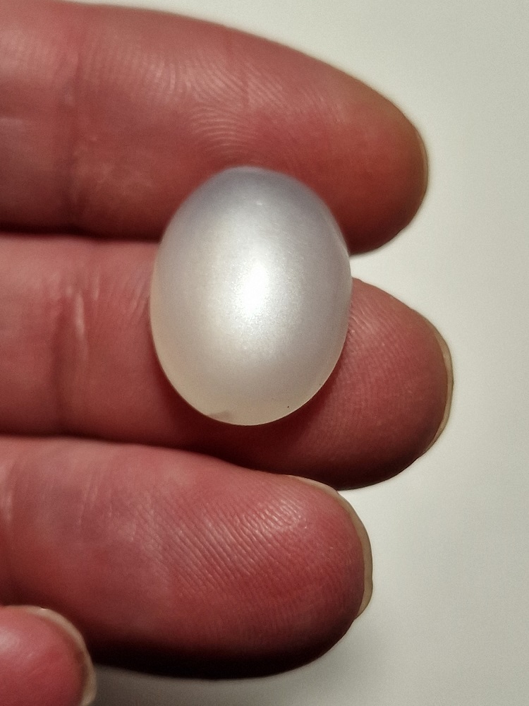 20x14mm white moonstone cabochon