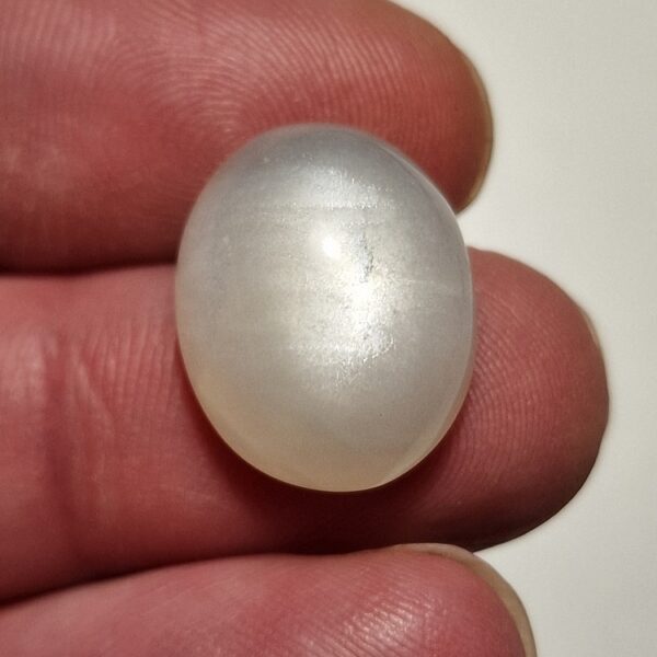 19x15mm white moonstone cabochon