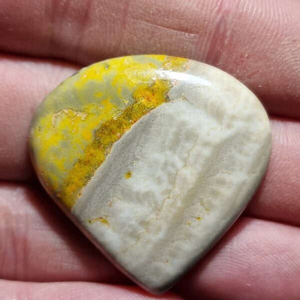 35x35mm bumblebee jasper cabochon