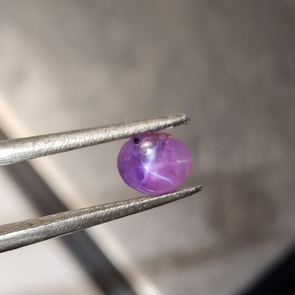 6.4x5.6x2.3mm Sri-Lankan star sapphire cabochon