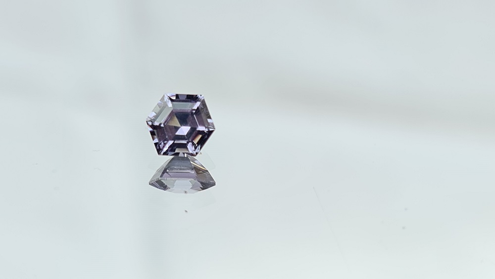 5.0x3.7mm hexagon cut spinel facet