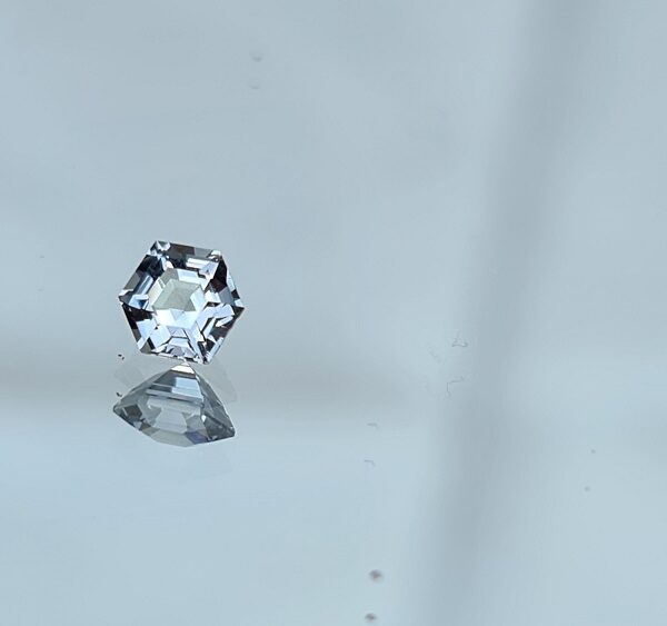 4.3x2.9mm hexagon cut spinel facet