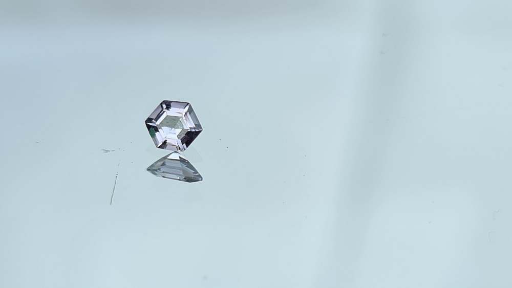3.5x2.0mm hexagon cut spinel facet