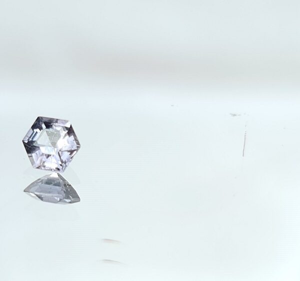 4.1x2.5mm hexagon cut spinel facet