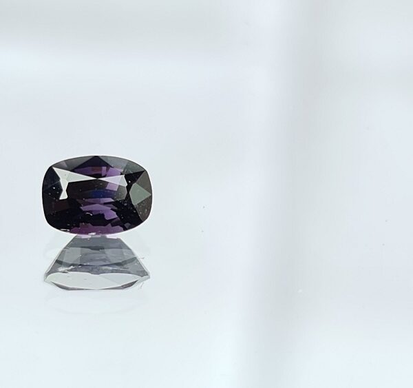 6.3x4.5x3.6mm spinel facet