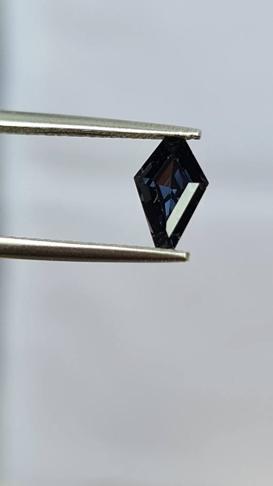 7.8x5.3x3.6mm coffin-cut spinel facet